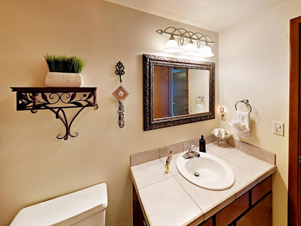 645 N Pacific St Townhouse Unit B Image 13